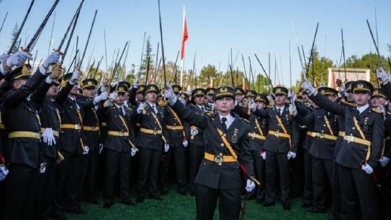 52 barodan TSK’dan ihracı istenen teğmenler için açıklama: Atatürk’e bağlılık bildirmek, subaylarımız için bir tarihi bilinç ve sorumluluktur